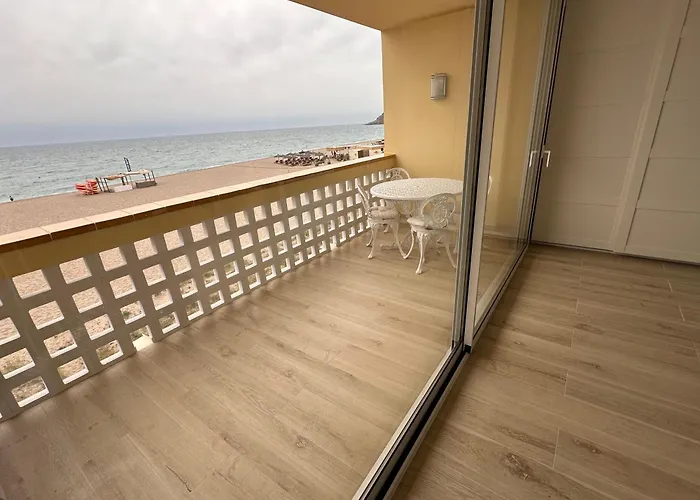 Primera Linea De Mar Apartment *